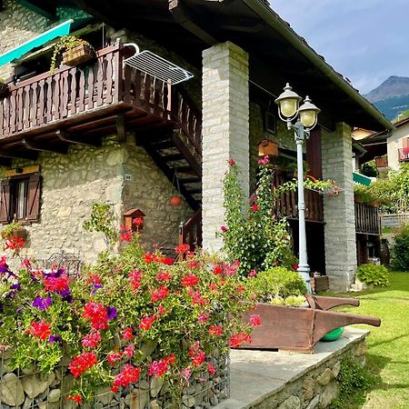 Maison La Chapelle Aosta Bagian luar foto